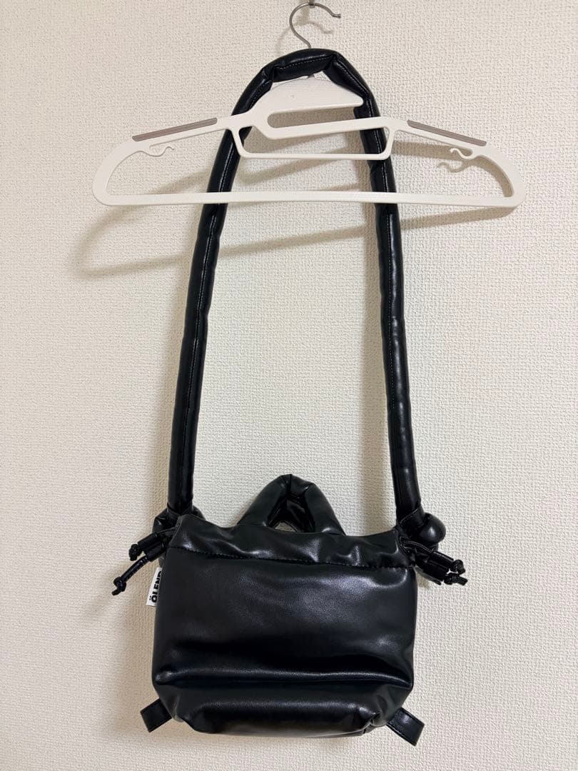 ÖLEND MICRO ONA VEGAN LEATHER ショルダーバッグ