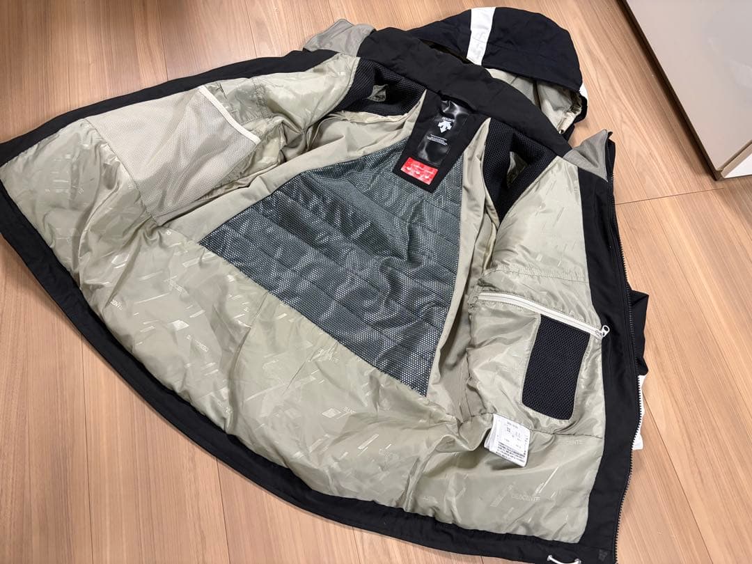 ★お洒落★デサント　ムーブスポーツ　スキーウエア 上下　ゴーグル　セット