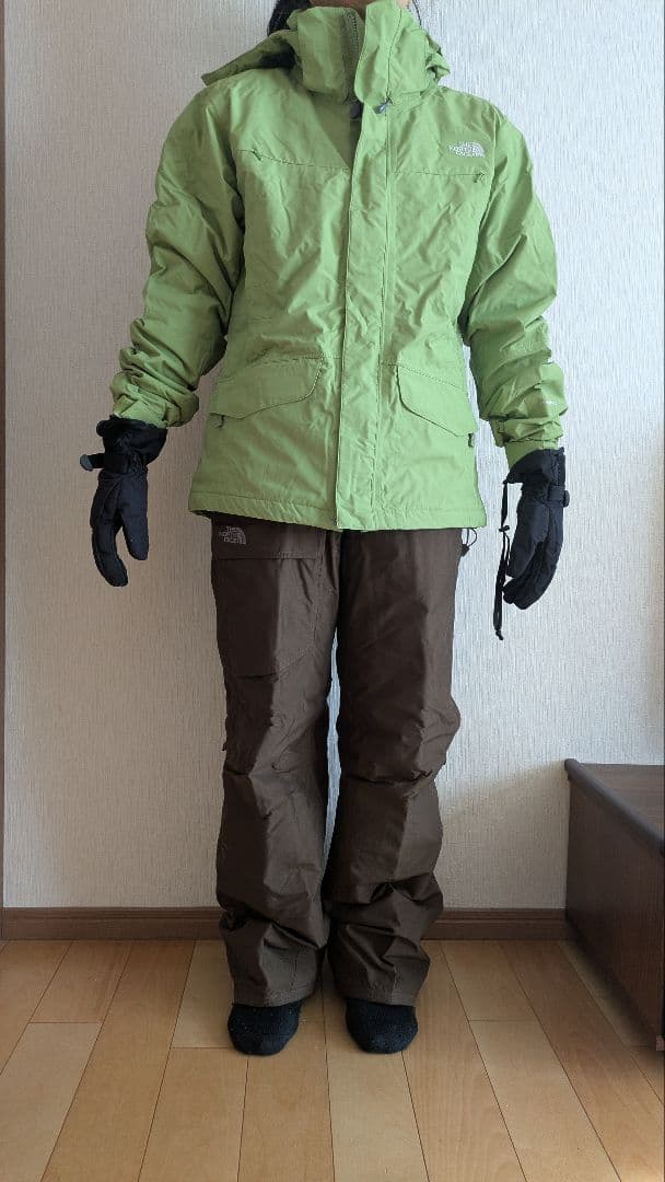 【美品】スキーウエア　スノーボードウェア（女性）グローブ　セット　ノースフェイス