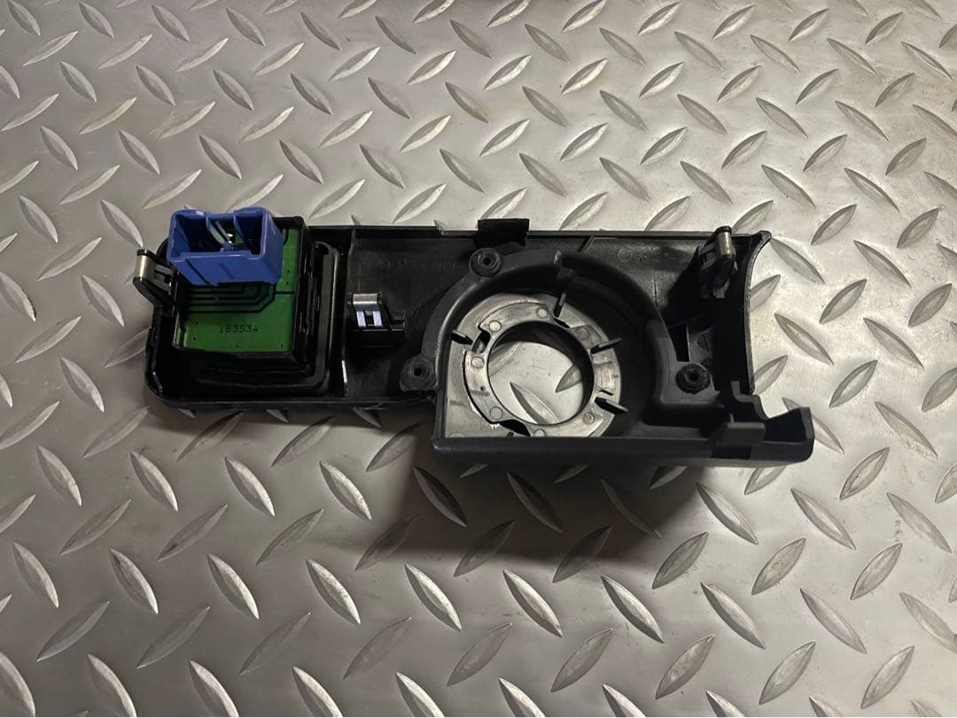 レア　希少　トヨタ　カーボン調パネル