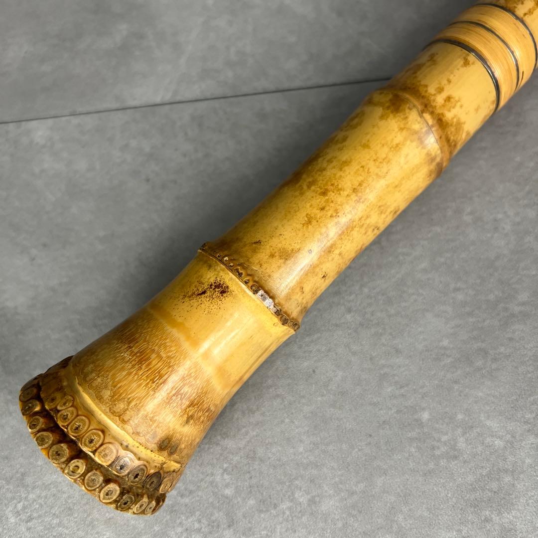 人気　尺八　琴古流　バチ型　銘あり　竹治　1印　1尺3寸　5孔　銀三線　真竹　漆