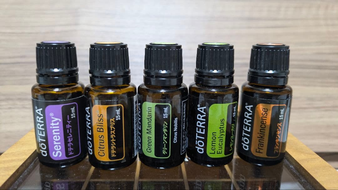 【値下げ】ドテラ エッセンシャルオイル 21本&木箱ケース