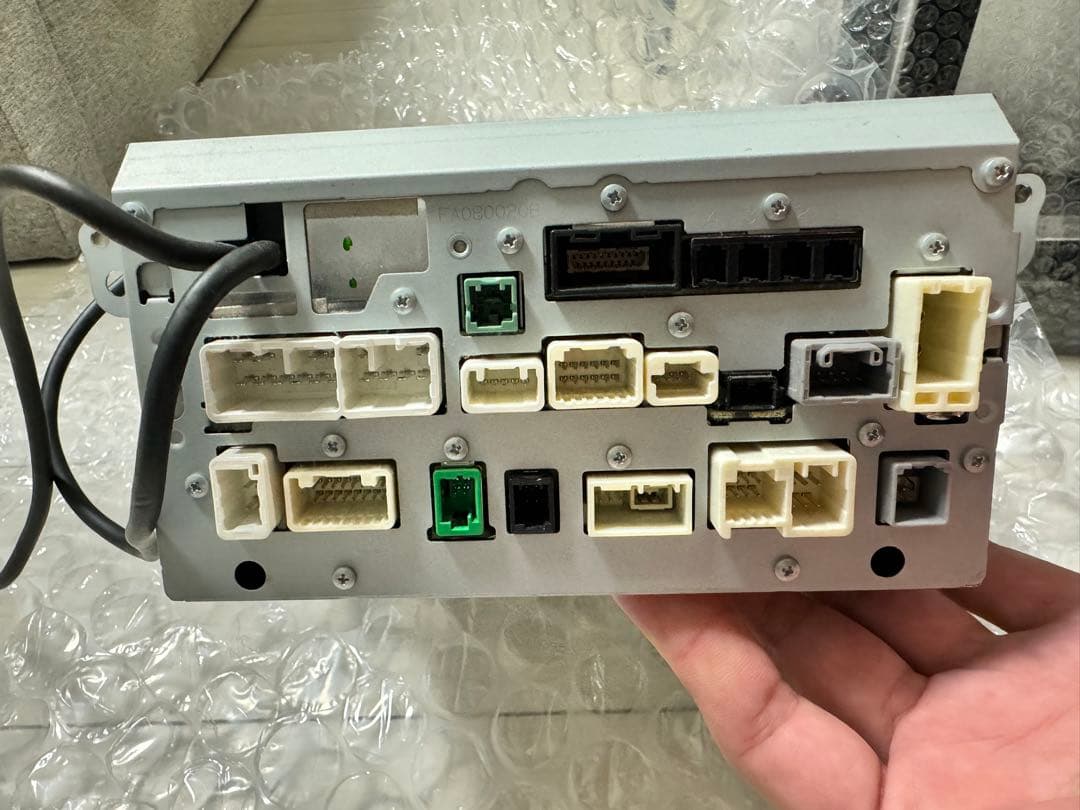 トヨタ純正ナビ カーナビ NSZN-Z66T パネルと配線