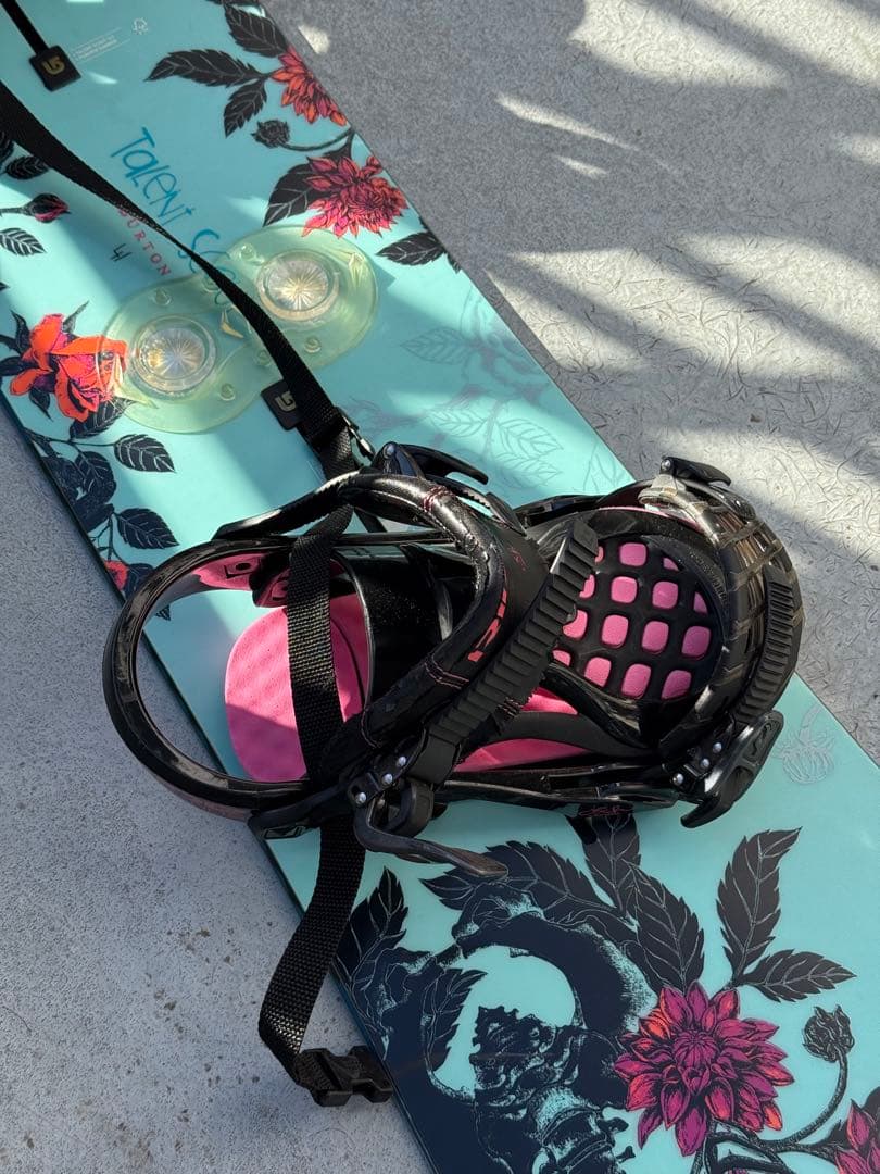 Burton スノーボード 花柄 バインディング付き