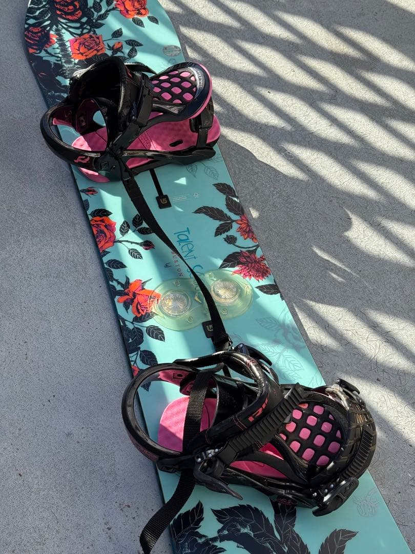 Burton スノーボード 花柄 バインディング付き