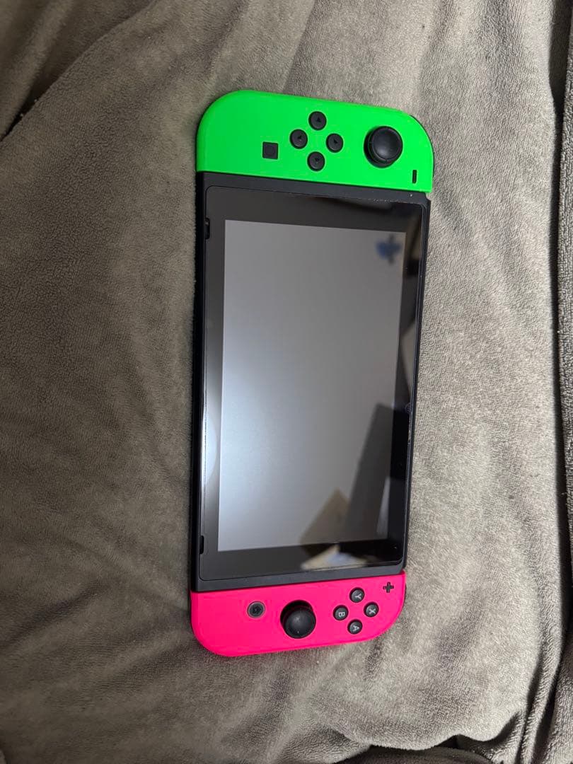 ヒ*ん様 任天堂Switch スプラカラーコントローラ付き 付属品全部有