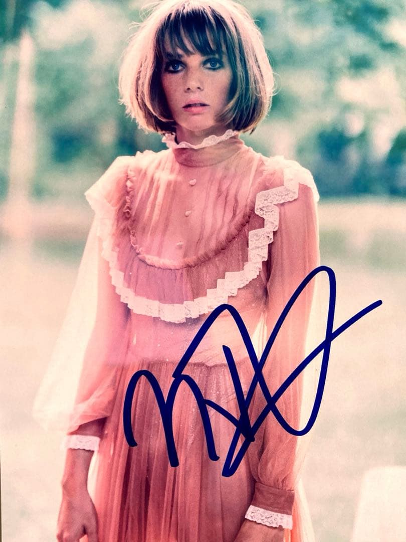 セール中…マヤ・ホーク直筆サイン入り2Lサイズ写真…ストレンジャー・シングス