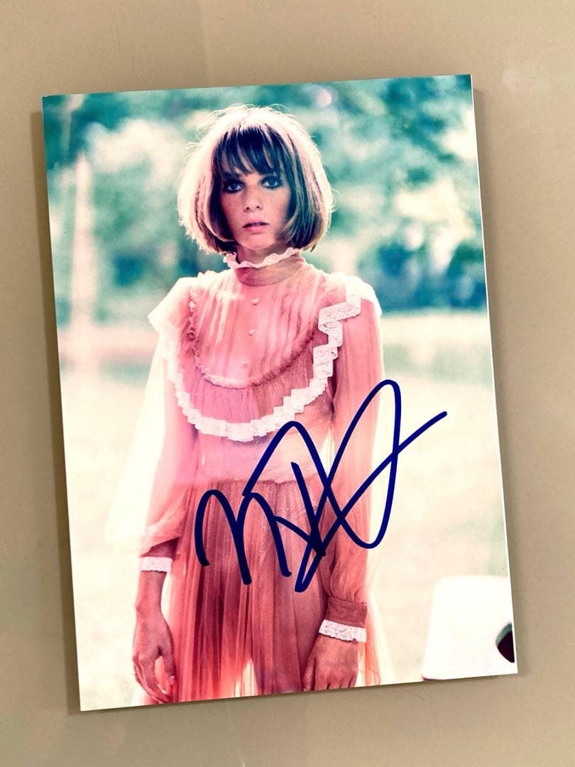 セール中…マヤ・ホーク直筆サイン入り2Lサイズ写真…ストレンジャー・シングス