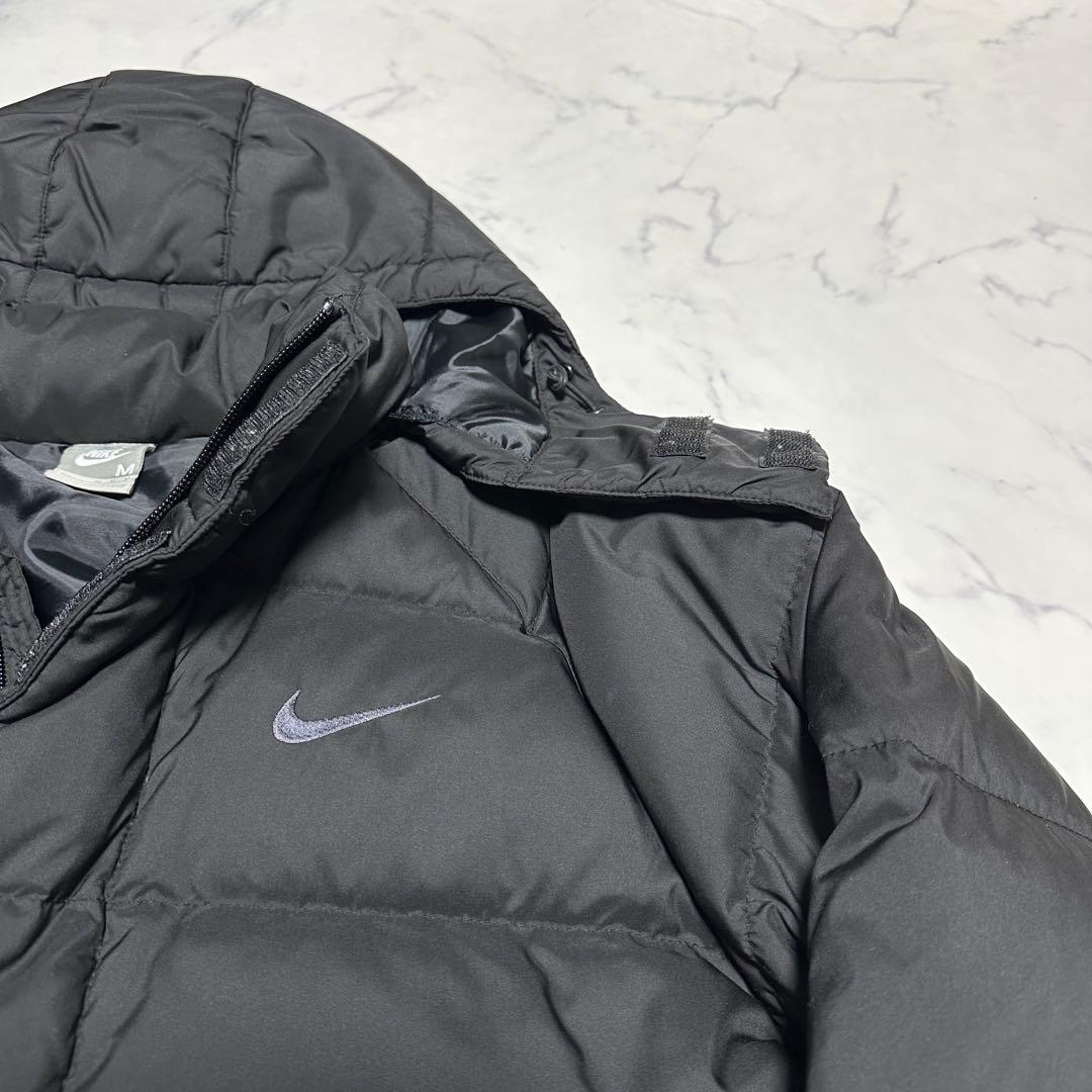 未使用級美品　ナイキNIKE ベンチコート　ダウンコート　ブラック　サイズM 黒
