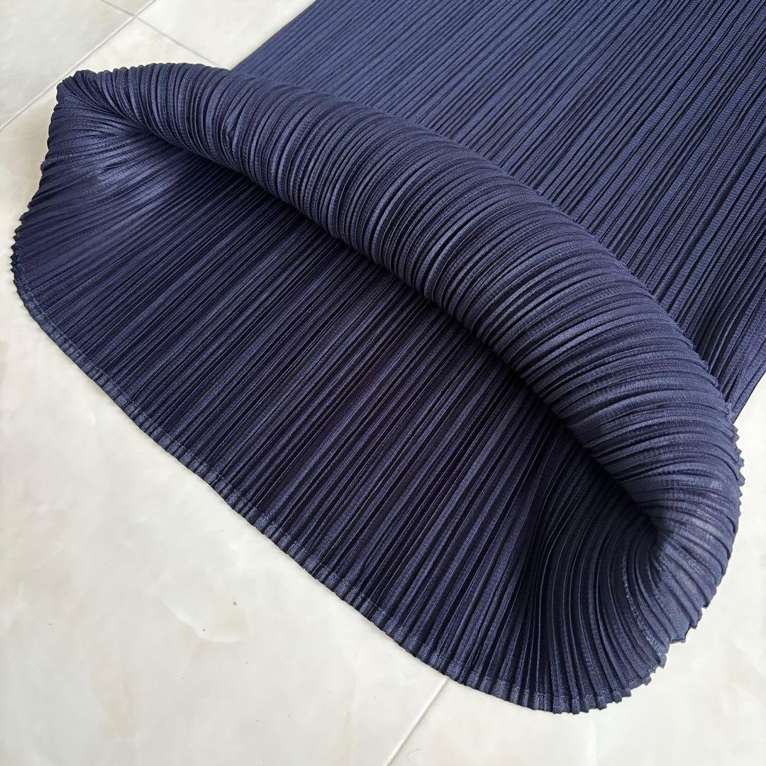 PLEATS PLEASE プリーツ ハイネック長袖 ネイビー 4 伸縮トップス