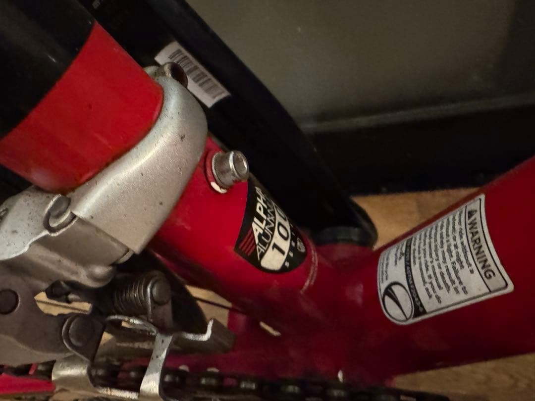 【埼玉】TREK ロードバイク 700c レッド/ホワイト