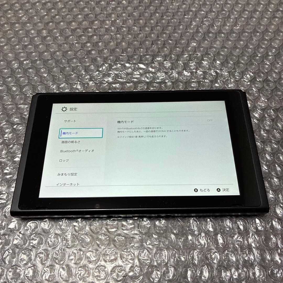 3 Nintendo Switch 本体　初期型