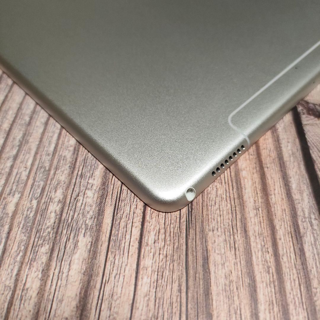 iPad Pro 10.5インチ シルバー SIMフリー 64GB 新品近い