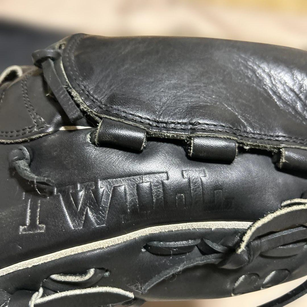 Under Armour 右投げ用　軟式グローブ 黒