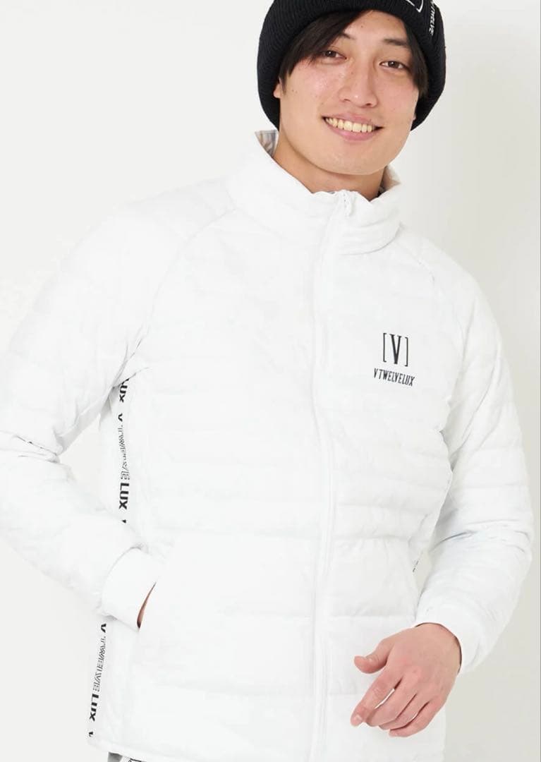 新品未使用正規品【V12/sizeXL】軽量中綿アウター　ストレッチタフタダウン