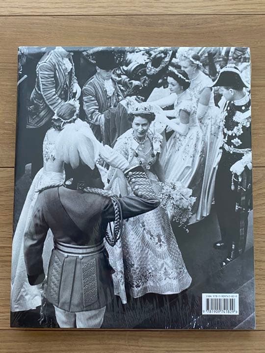 プラチナジュビリー 記念本