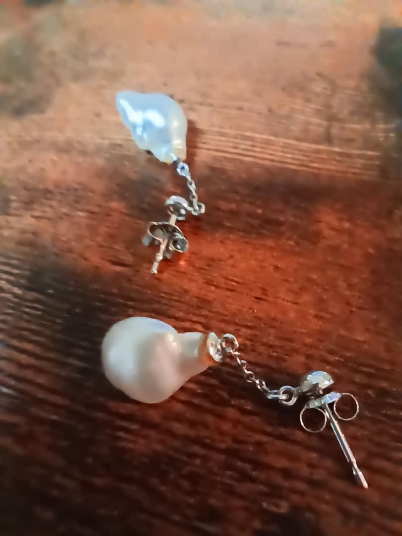 K10WG 淡水パール ドロップ型ピアス