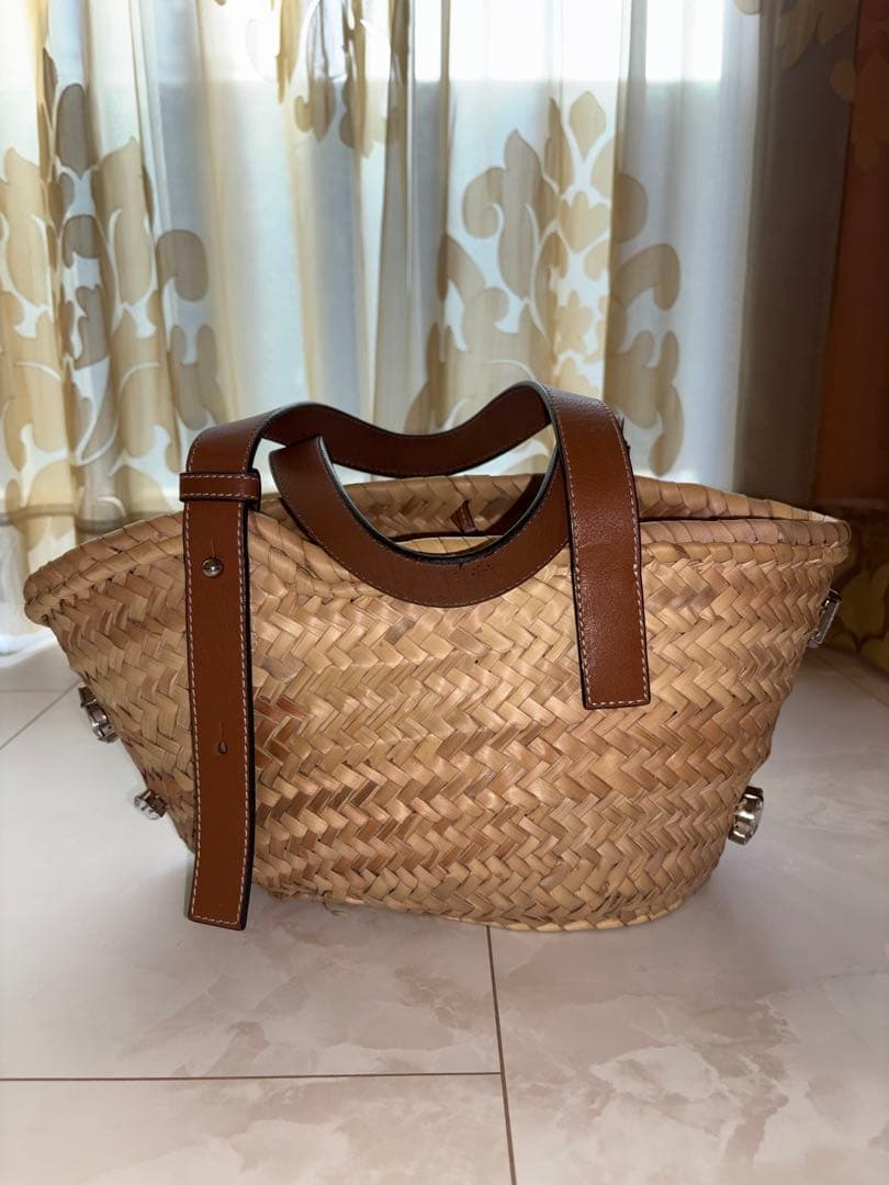 yu※a様LOEWE クリスタル装飾 かごバッグ