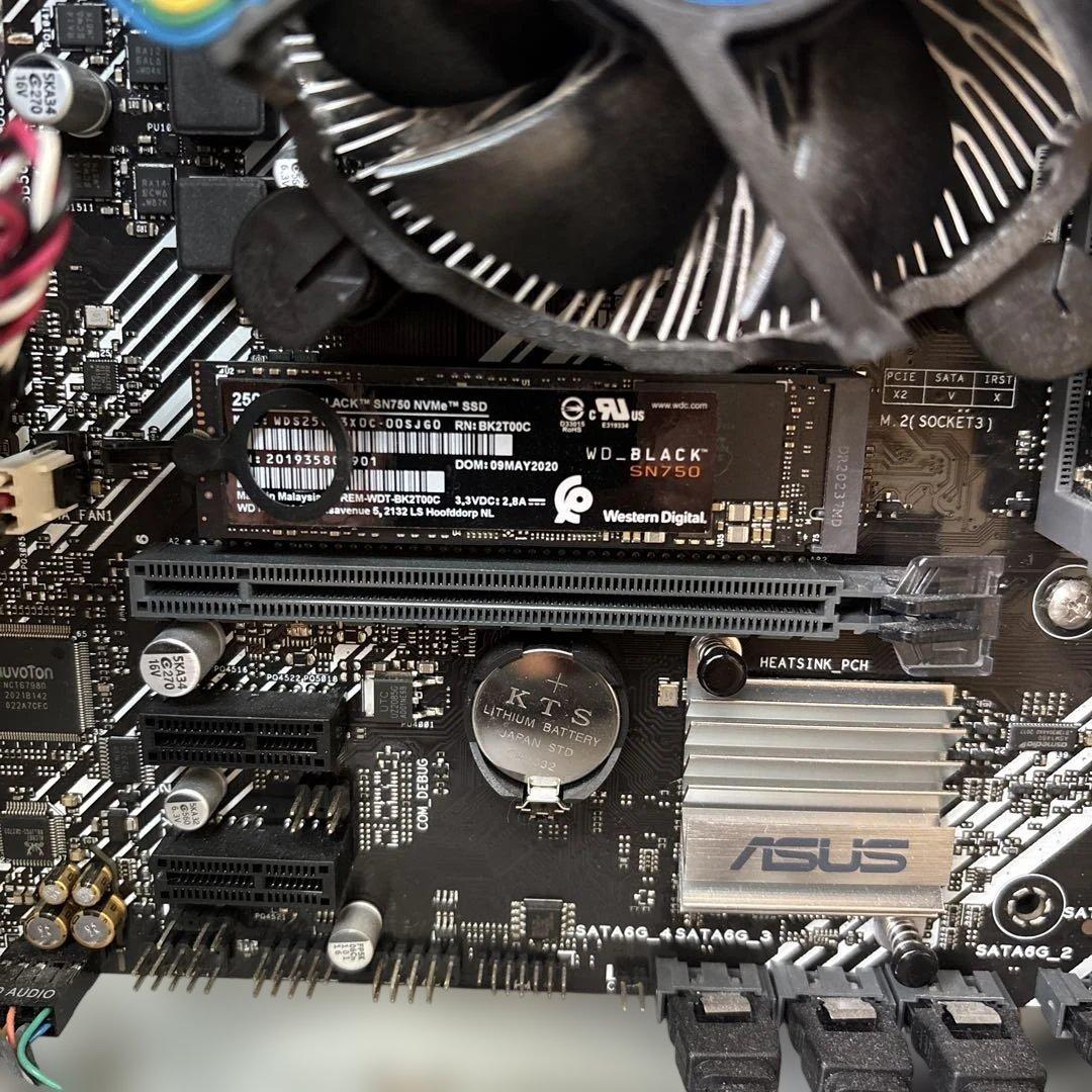 Core3-10100,DDR4-8GB,SSD500GB,BD-RE,おまけ有