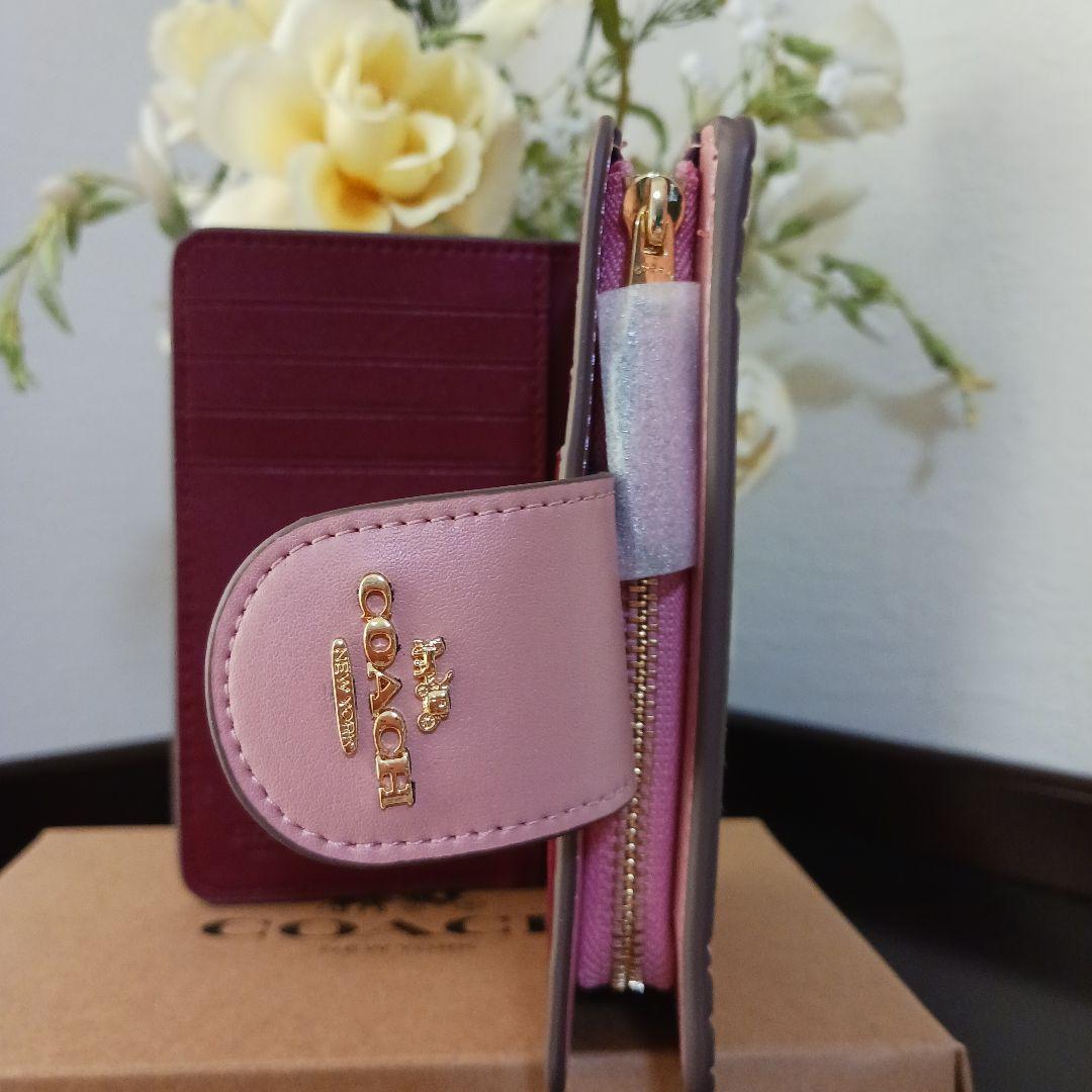 美品COACH 二つ折り財布 ピンク