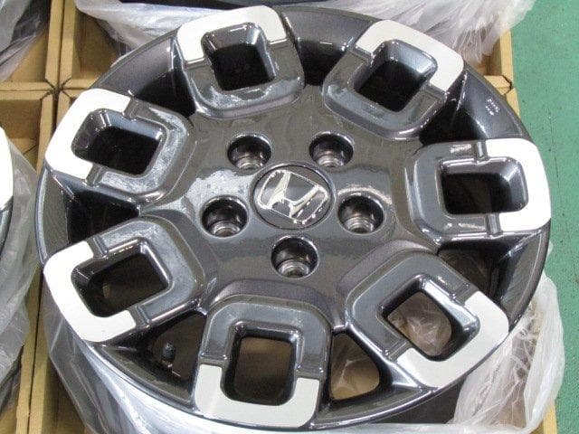 【新車外し品】ホンダ　GT系　フリード　Crosstar（クロスター）純正