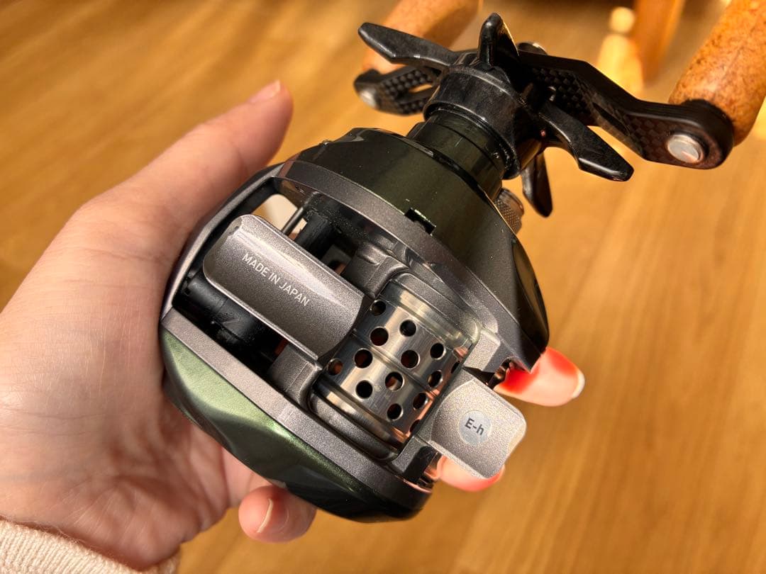 アルファス エアストリームカスタム 左ハンドル