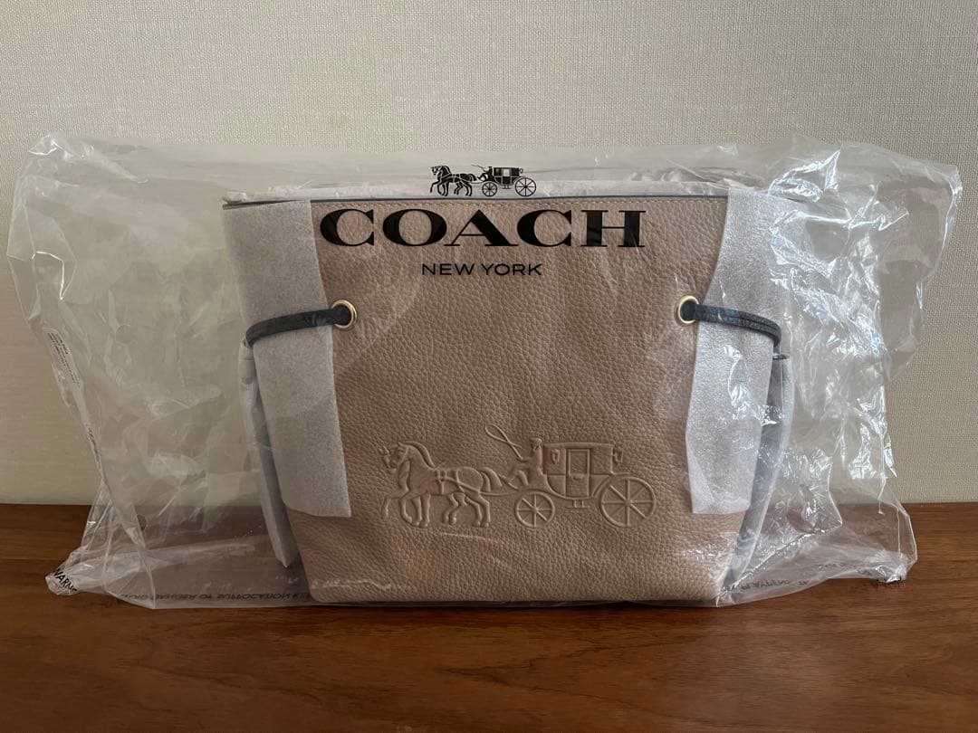 【芙悠 】COACH クロスボディバッグ ベージュ