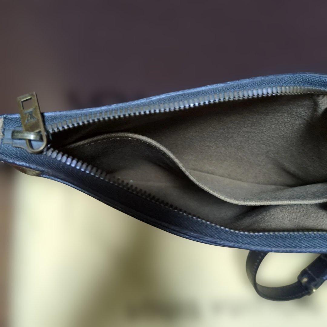 LOUIS VUITTON ユタポシェットシャウニーショルダーバック