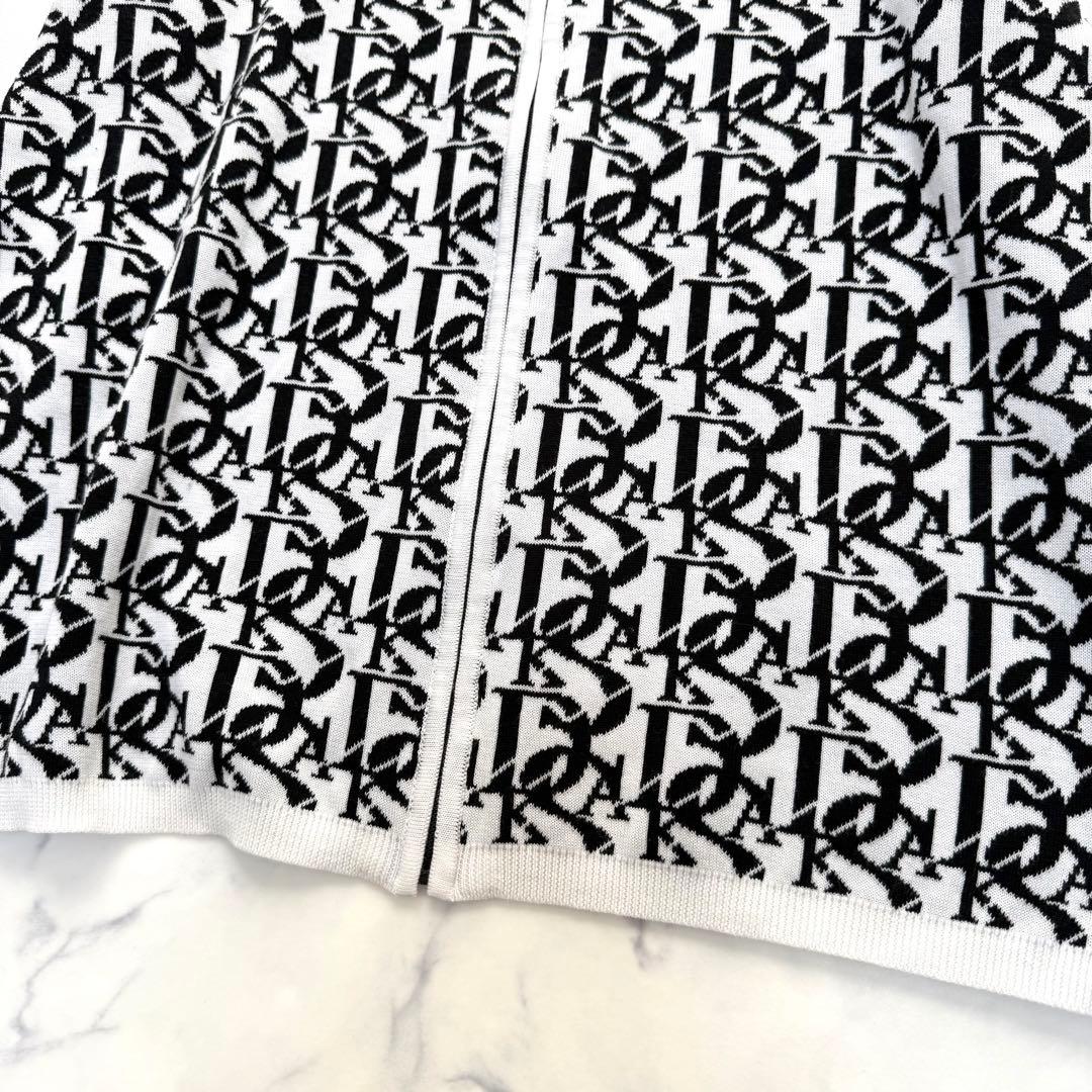 【ダックスゴルフ】ニットセットアップ　カーディガン　スカート　ロゴ柄　ホワイト