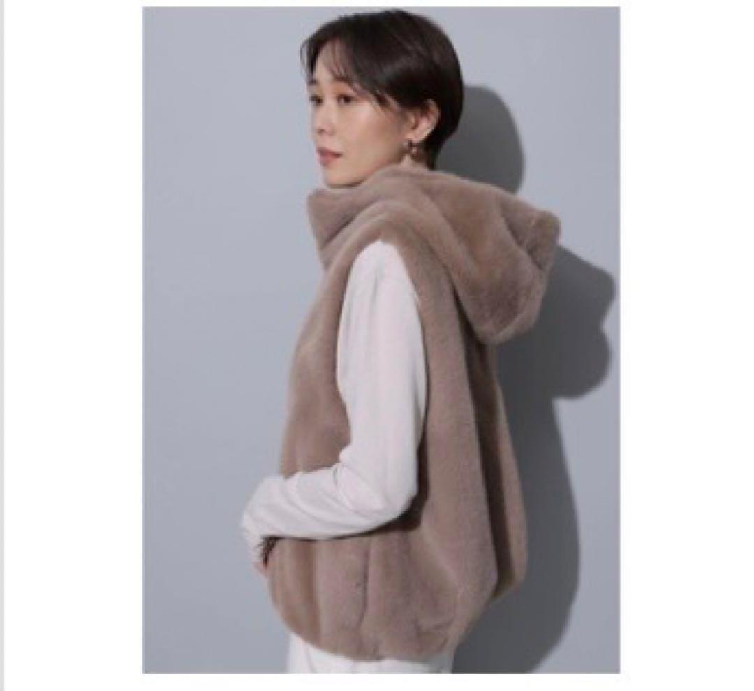 アルページュストーリー　ファーフードジップベスト