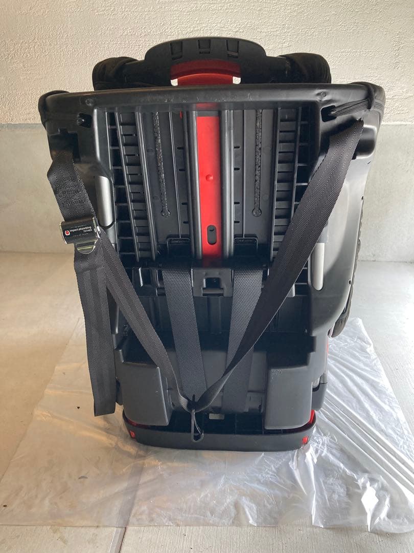 britax ブライタックス　フロンティア　クリックタイト　チャイルドシート