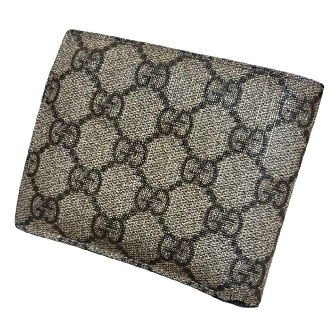 人気　グッチ　折り財布　ベージュ　GG柄　フラップ　PVC