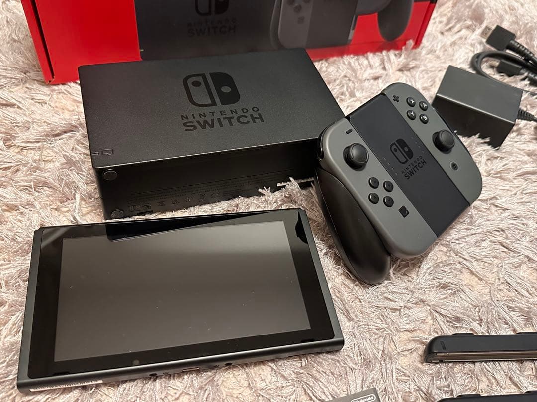 Nintendo Switch 本体 + ジョイコン + プロコントローラー