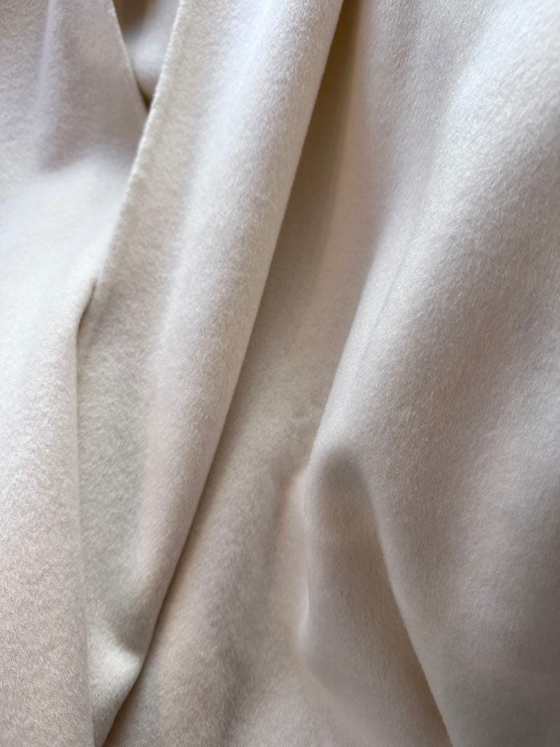 R*a様 【新品タグ付き】中村江里子さん着用ロングポンチョ