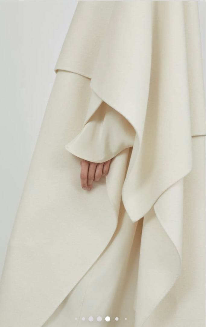 R*a様 【新品タグ付き】中村江里子さん着用ロングポンチョ