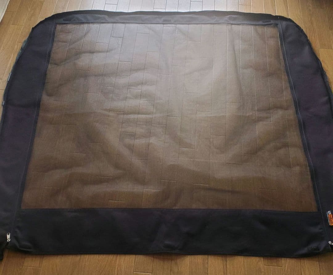 UI Vehicle ハイエース200 防虫ネット