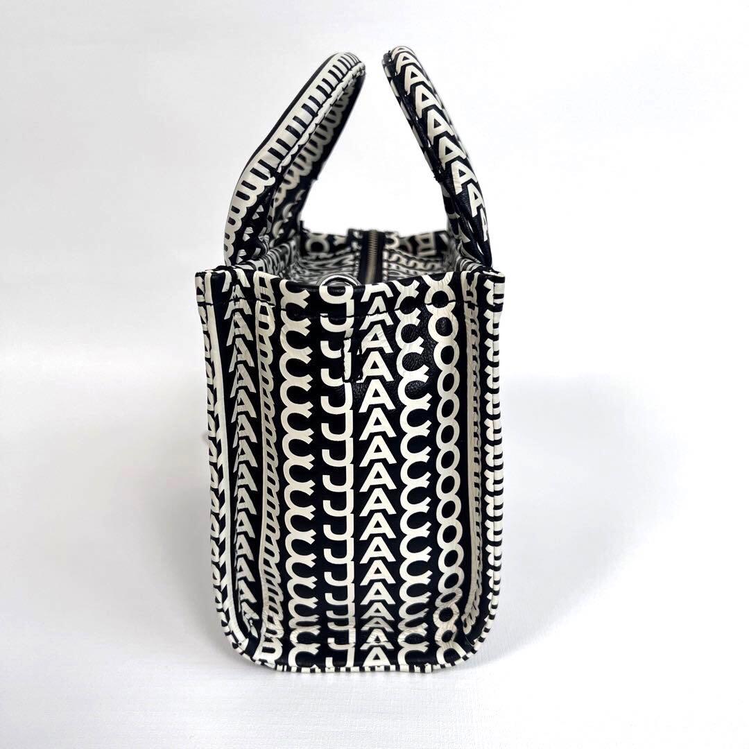 新品マーク ジェイコブス　ザモノグラムレザー クロスボディトートバッグ マイクロ