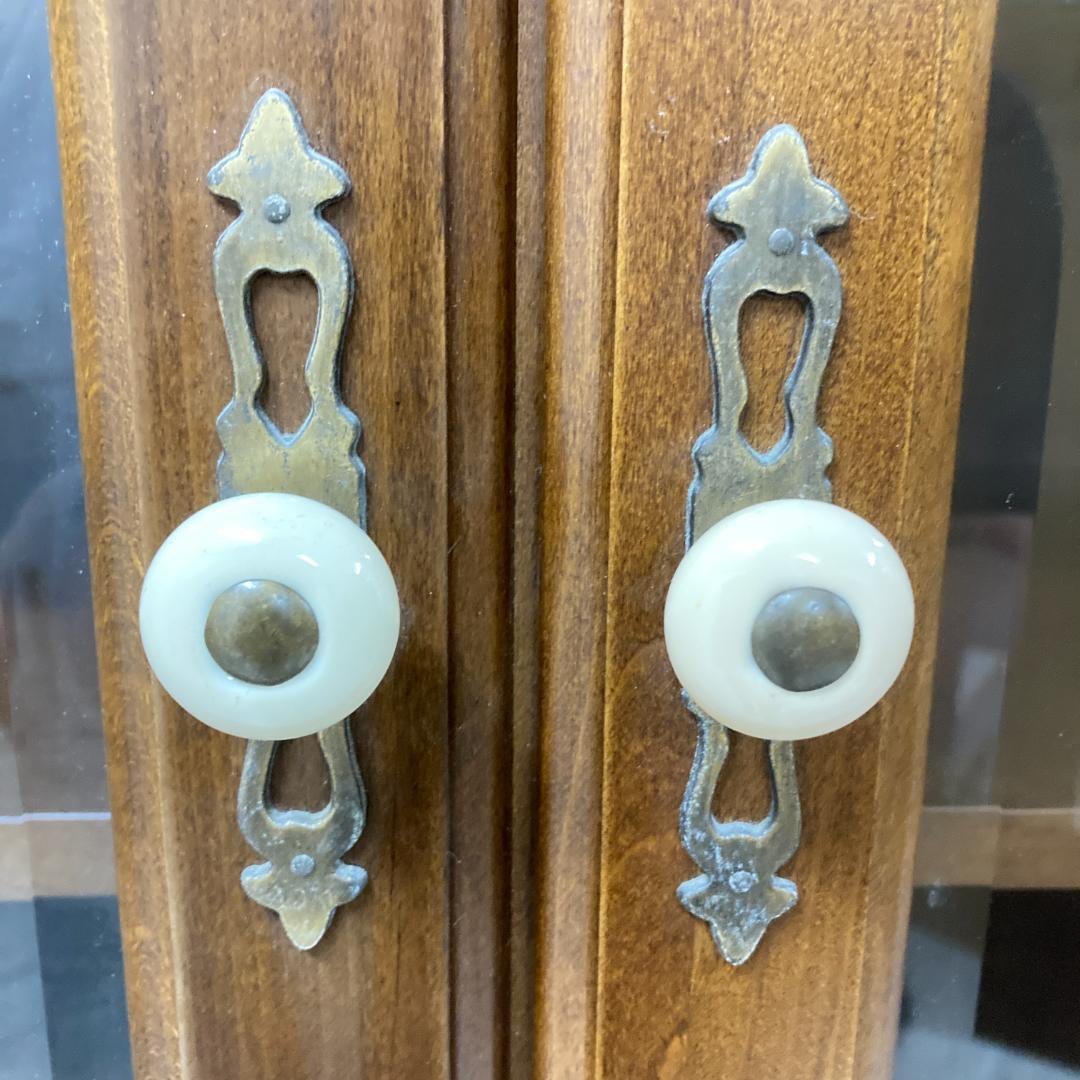 【飛騨産業】キツツキ　２面食器棚　カップボード　キッチンボード