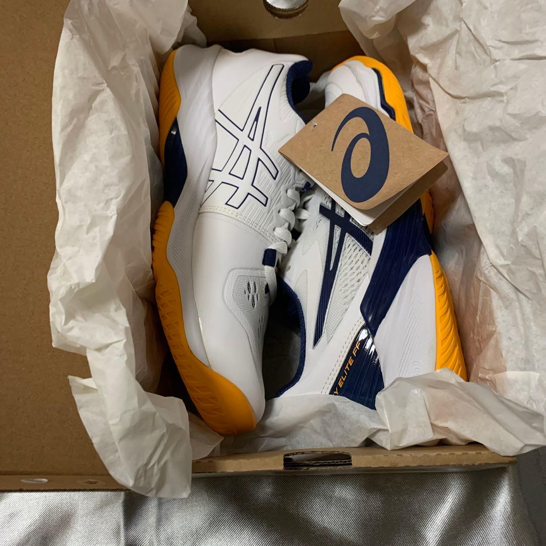 新品　アシックス　バレーボールシューズ　25.5cm