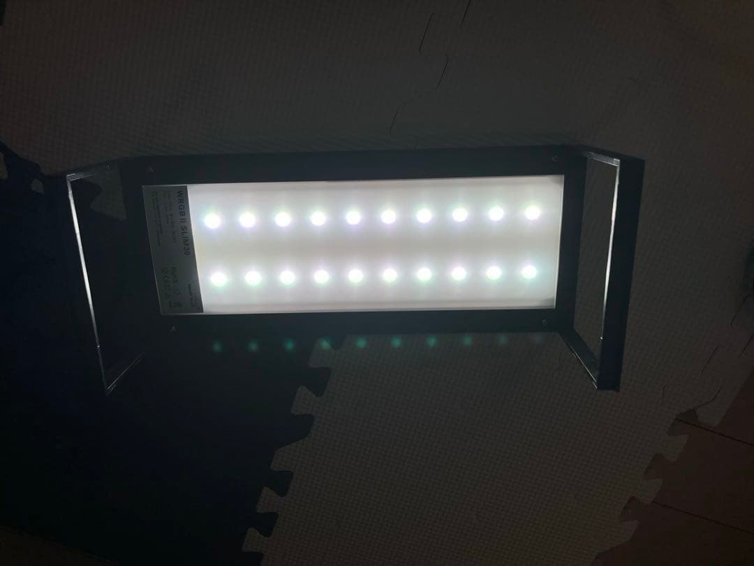 chihiros WRGB II SLM30 LEDライト