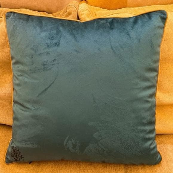 台湾 ヒグチユウコ展 限定 豪華特大刺繍 ギュスターヴくん クッション 樋口裕子