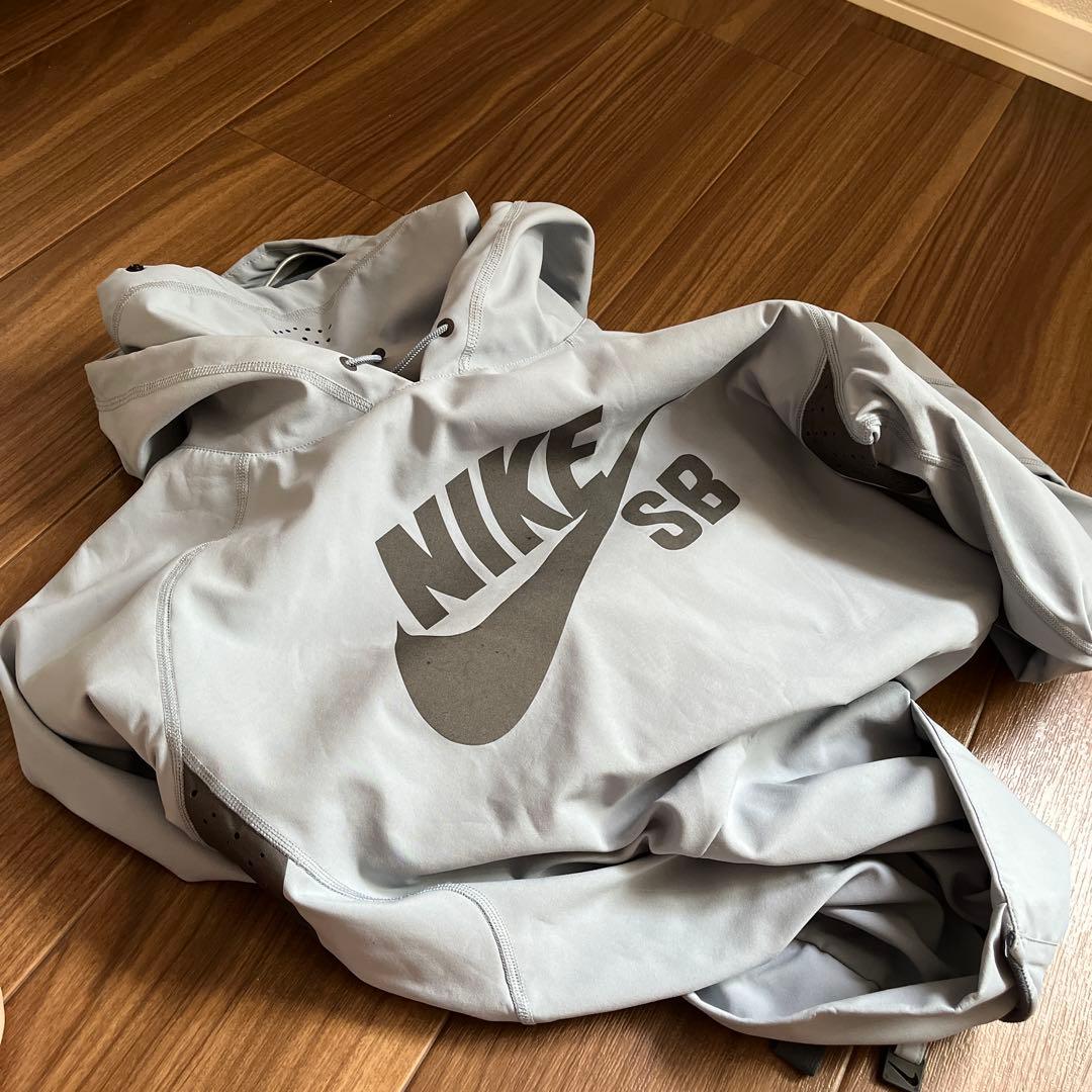 NIKE SB エニグマ（S）フード付きウェア ライトグレー