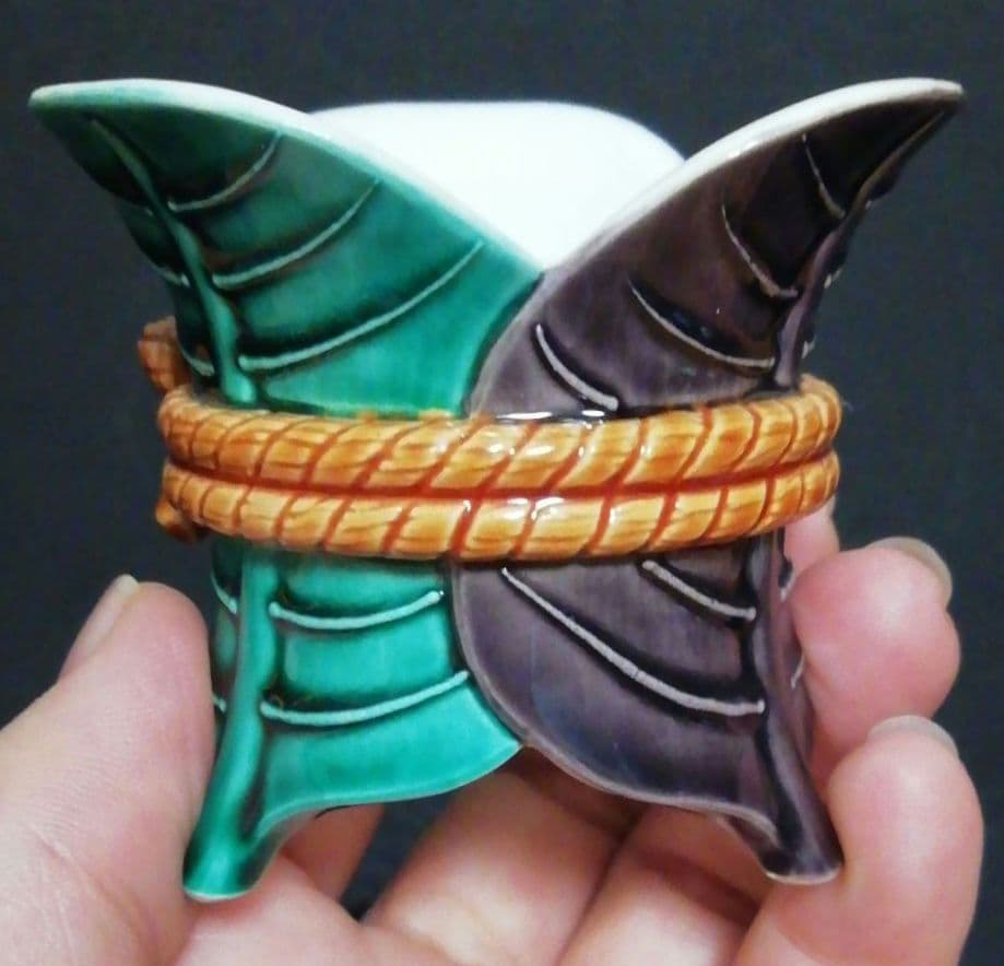 中村翠嵐作　交趾焼　三つ葉　蓋置　共箱　共布　略歴付　茶道具