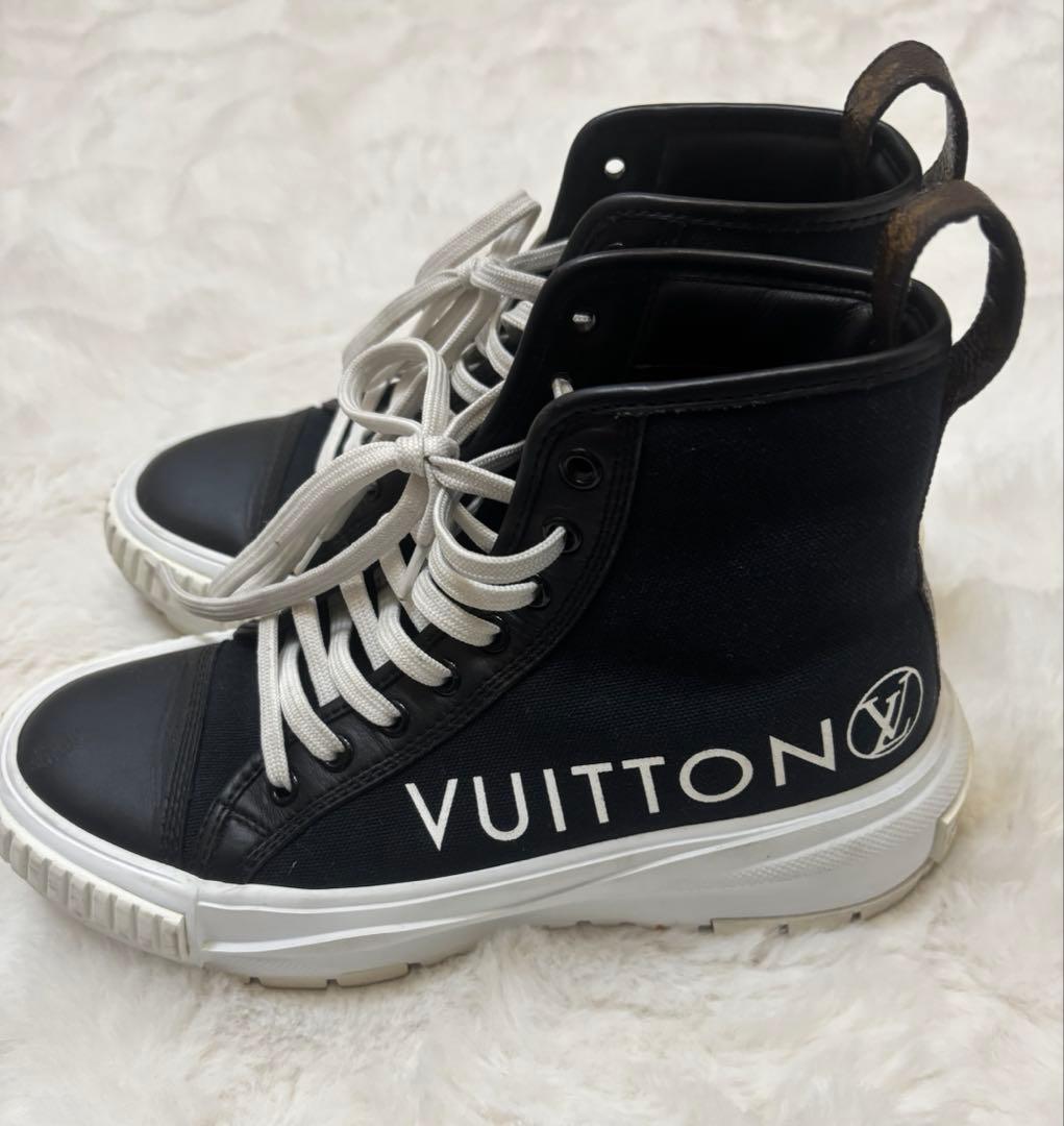 LOUIS VUITTON ハイカットスニーカー
