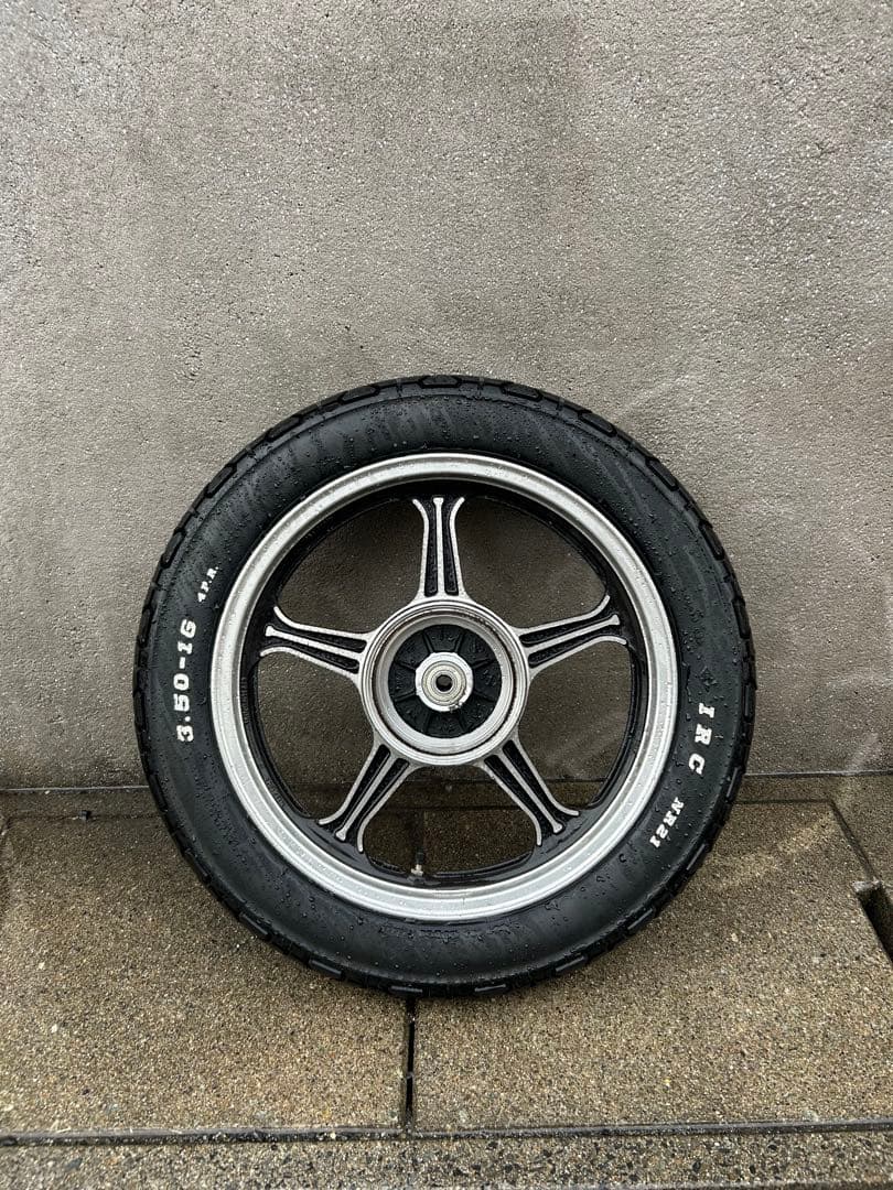 gn125-2f 16インチ リアホイール タイヤ付き 3.50-16 美品