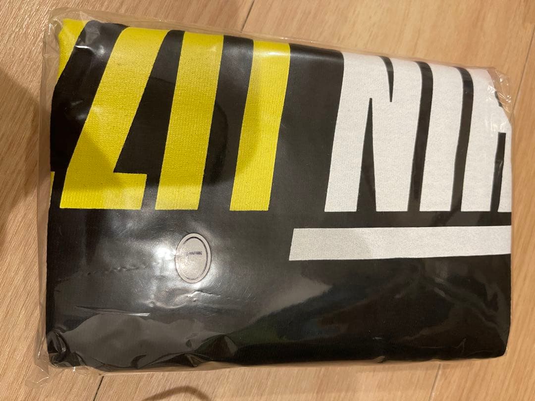 THIN LIZZY THUNDER AND LIGHTNIN シンリジィ