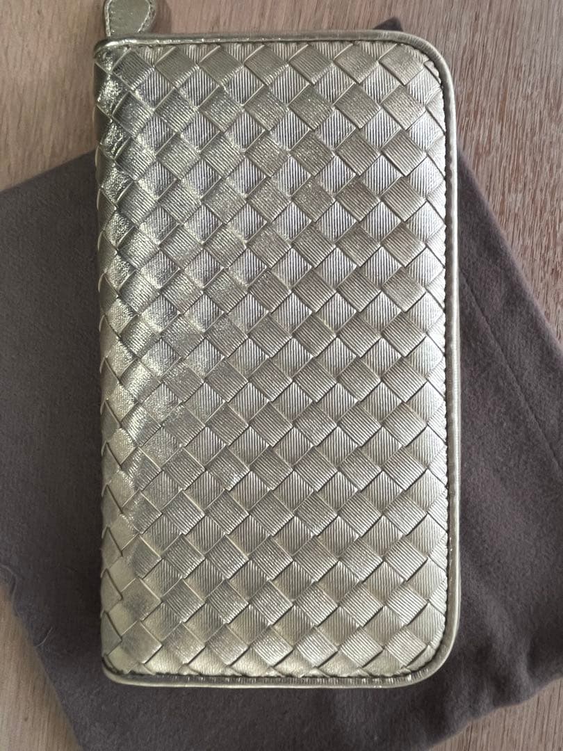 Bottega Veneta 幸運のゴールド長財布