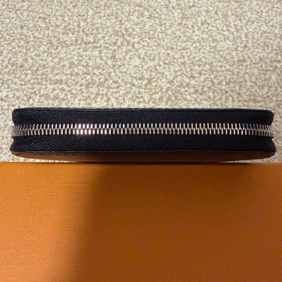 LOUIS VUITTON ジッピー・パース ブラック