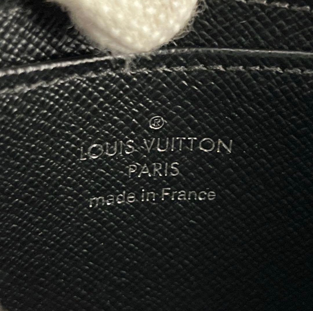 LOUIS VUITTON ジッピー・パース ブラック