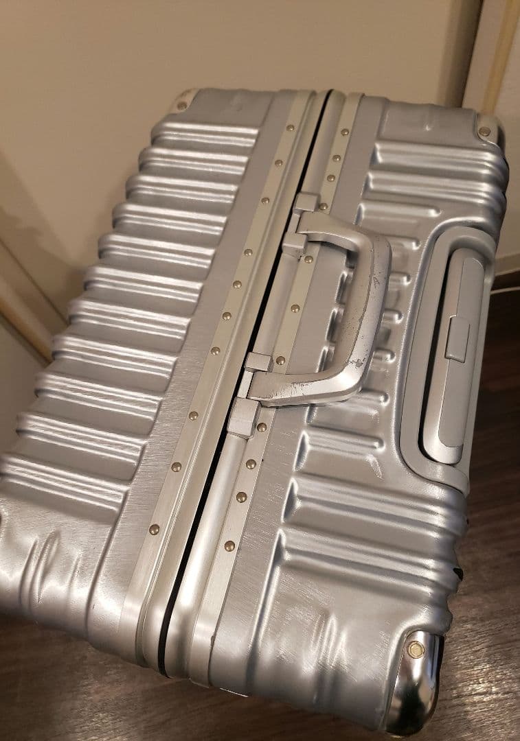 TRIDENT　TSAロック付　ダイヤル式　キャリーケース　スーツケース　92㍑